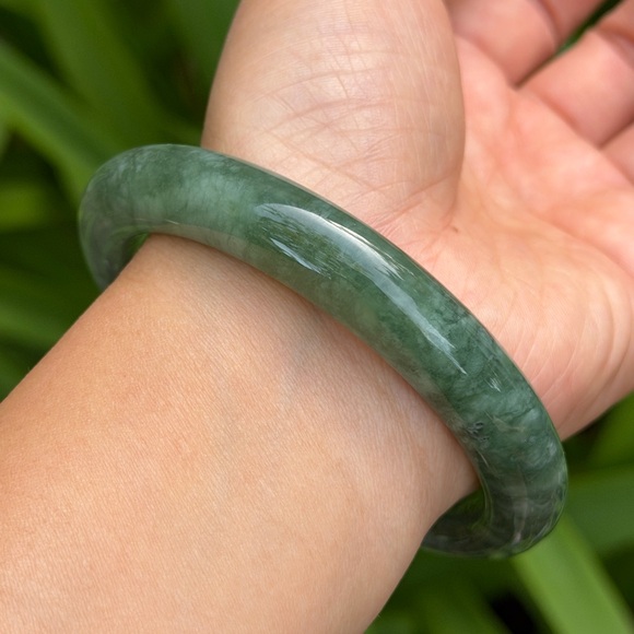 63mm inner diameter green xiuyu jade bangle 0733 - Picture 9 of 9
